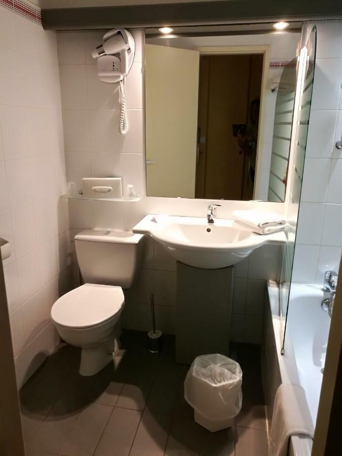 Western Le Paradou Sud. 3* Avignon