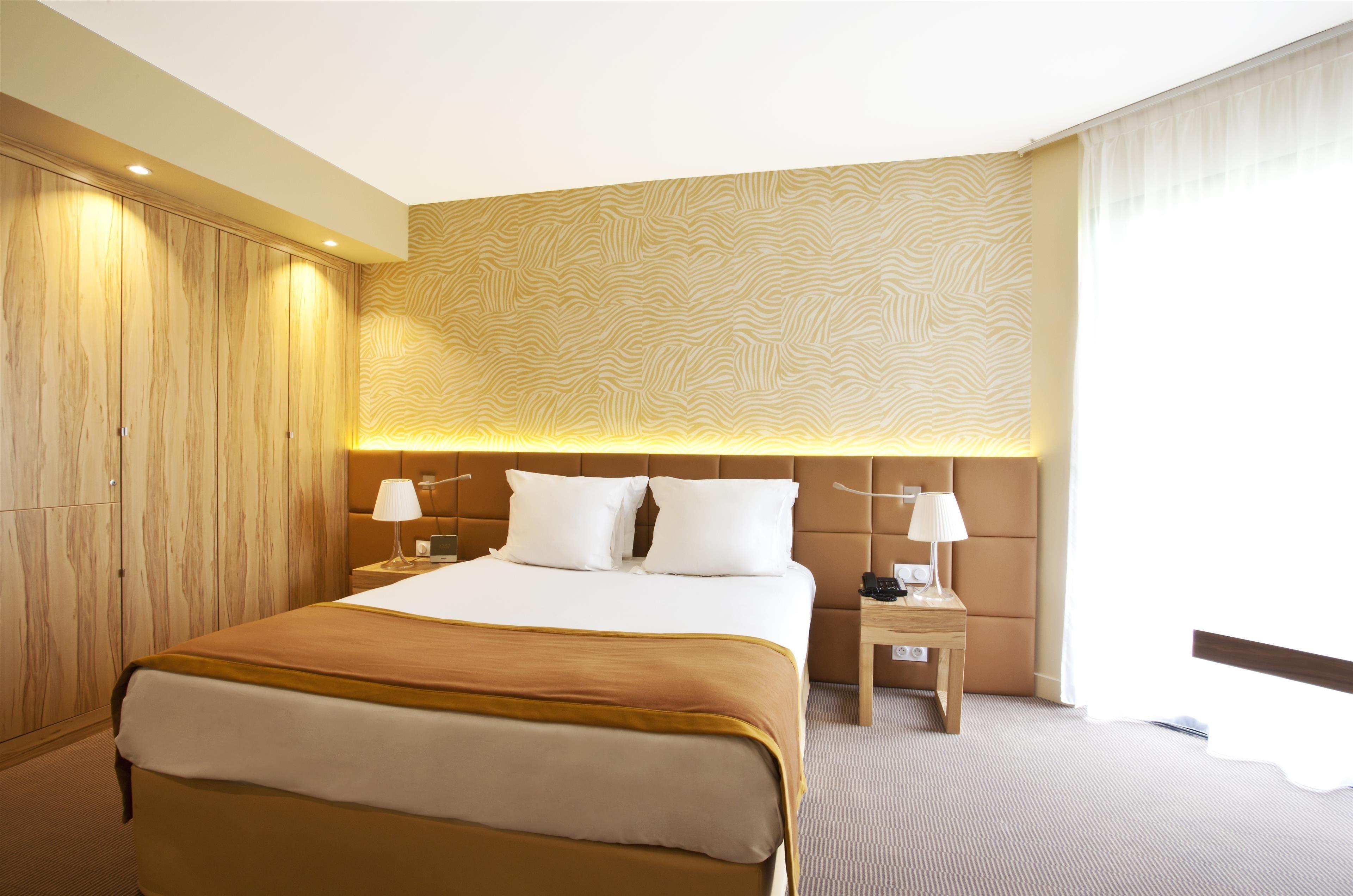 Hotel Golden Tulip Le Paradou 3*